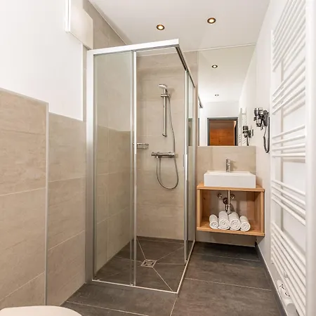 Stadtvilla Boutiquehotel 酒店 斯拉德明