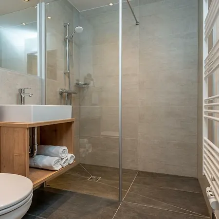 Stadtvilla Boutiquehotel 斯拉德明
